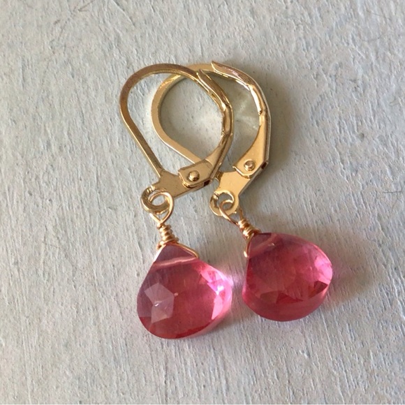 Hand Crafted Jewelry - Handcrafted Earnings Sundance Charm